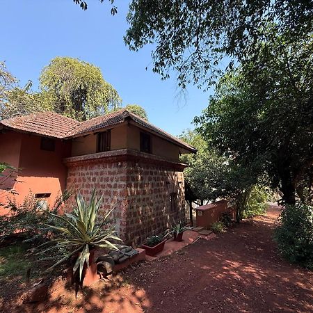 Lar Amorosa Boutique Hotel - Goa Calangute Dış mekan fotoğraf