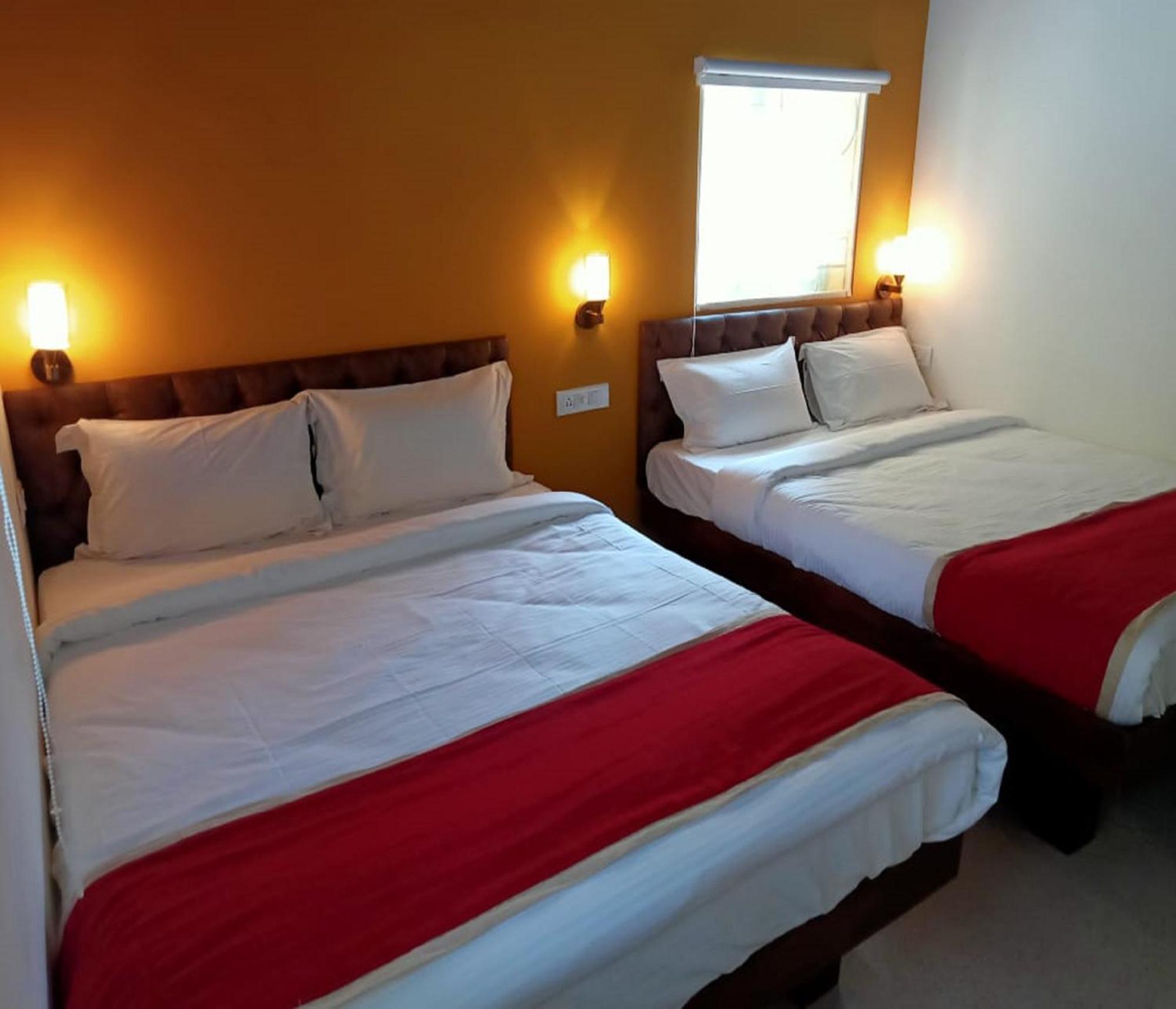 Lar Amorosa Boutique Hotel - Goa Calangute Dış mekan fotoğraf