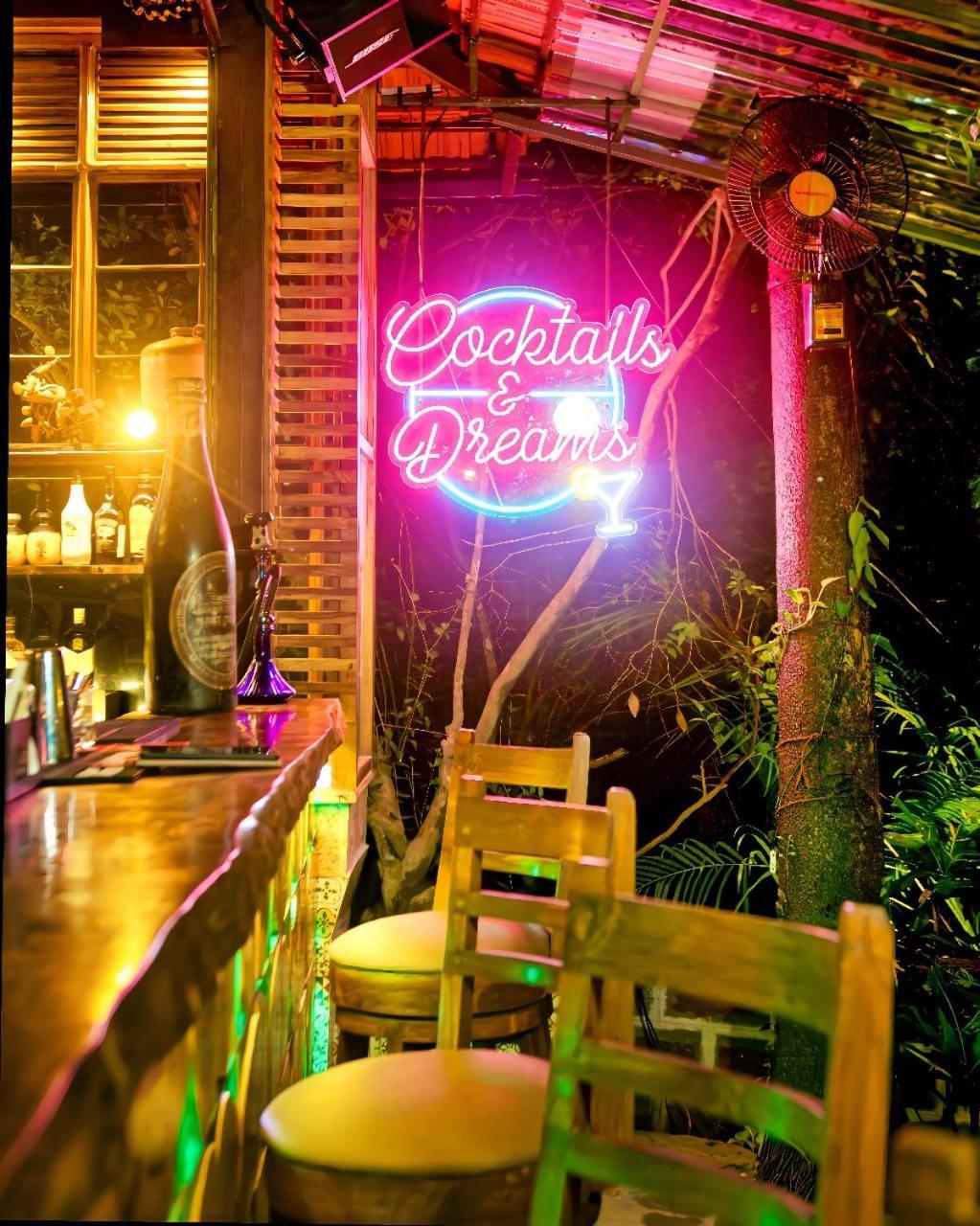Lar Amorosa Boutique Hotel - Goa Calangute Dış mekan fotoğraf