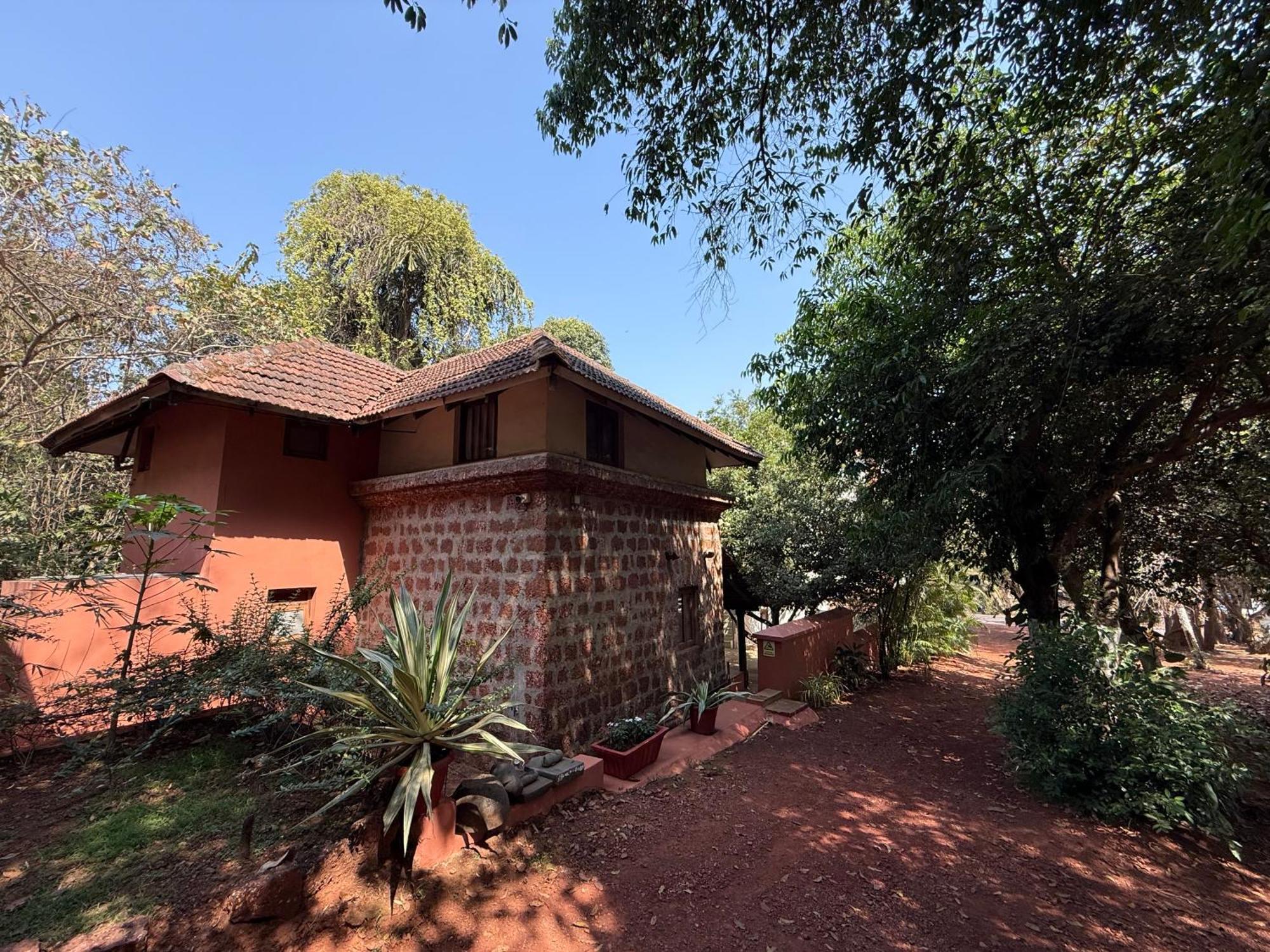 Lar Amorosa Boutique Hotel - Goa Calangute Dış mekan fotoğraf