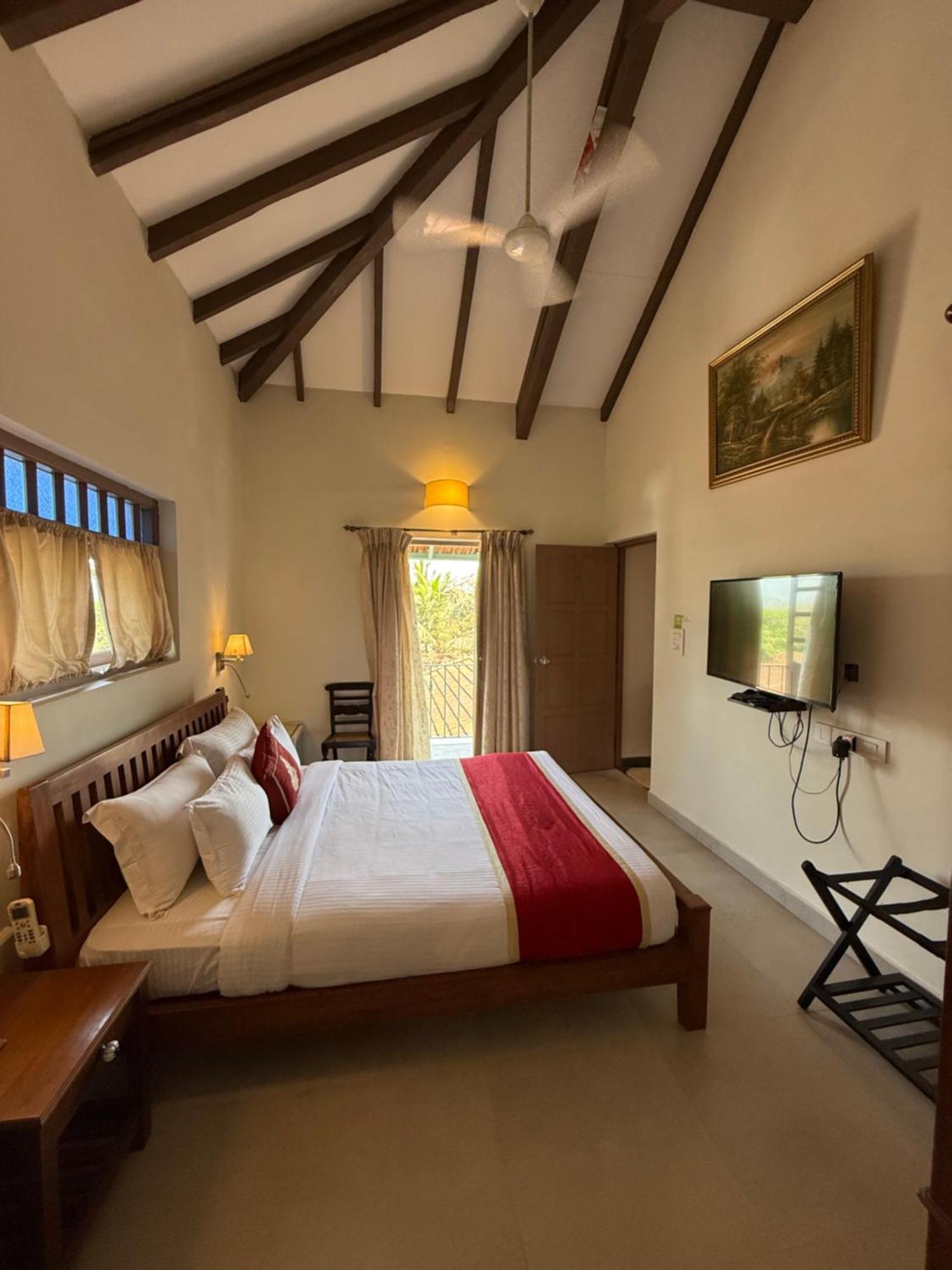 Lar Amorosa Boutique Hotel - Goa Calangute Dış mekan fotoğraf