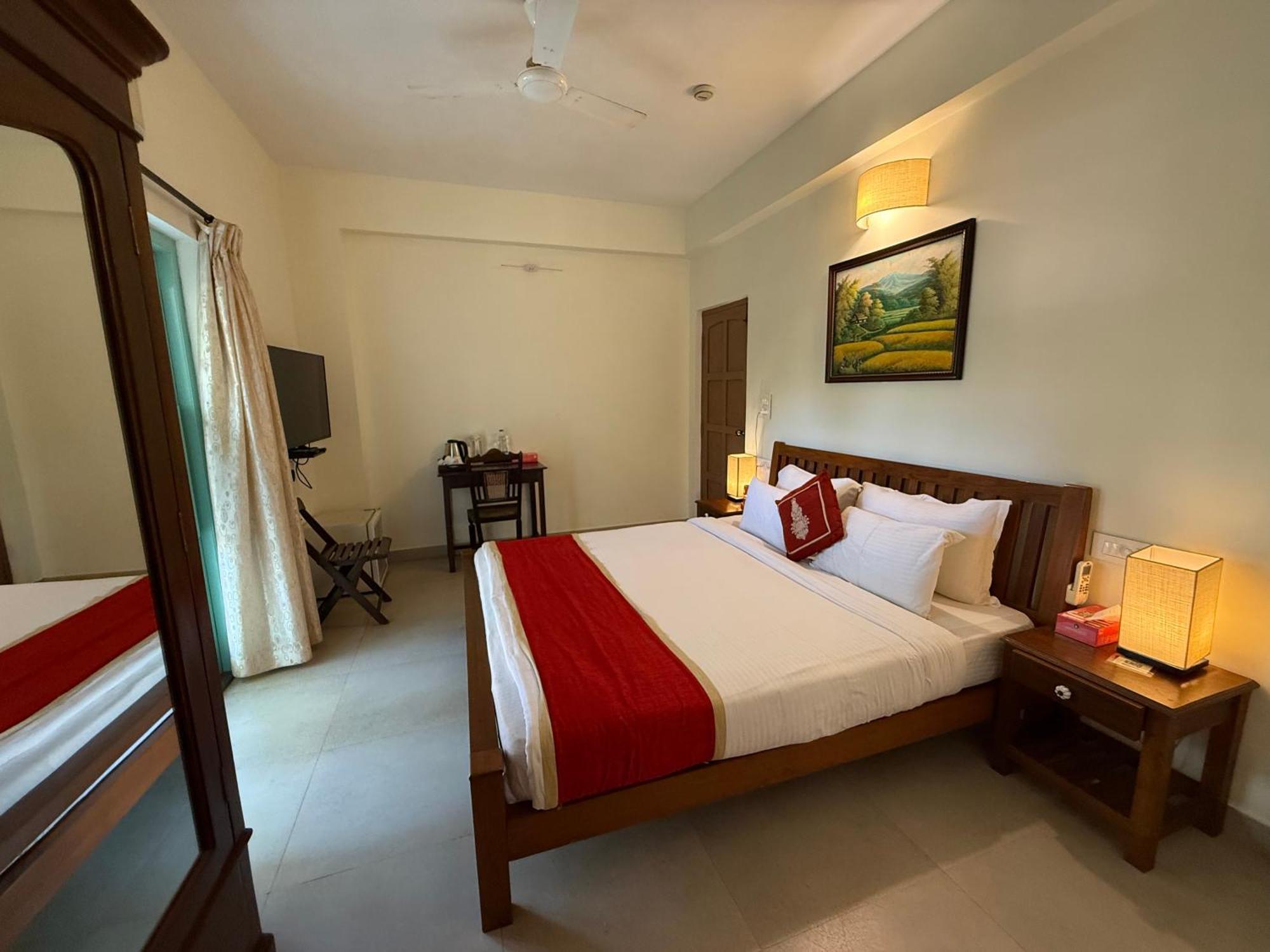 Lar Amorosa Boutique Hotel - Goa Calangute Dış mekan fotoğraf