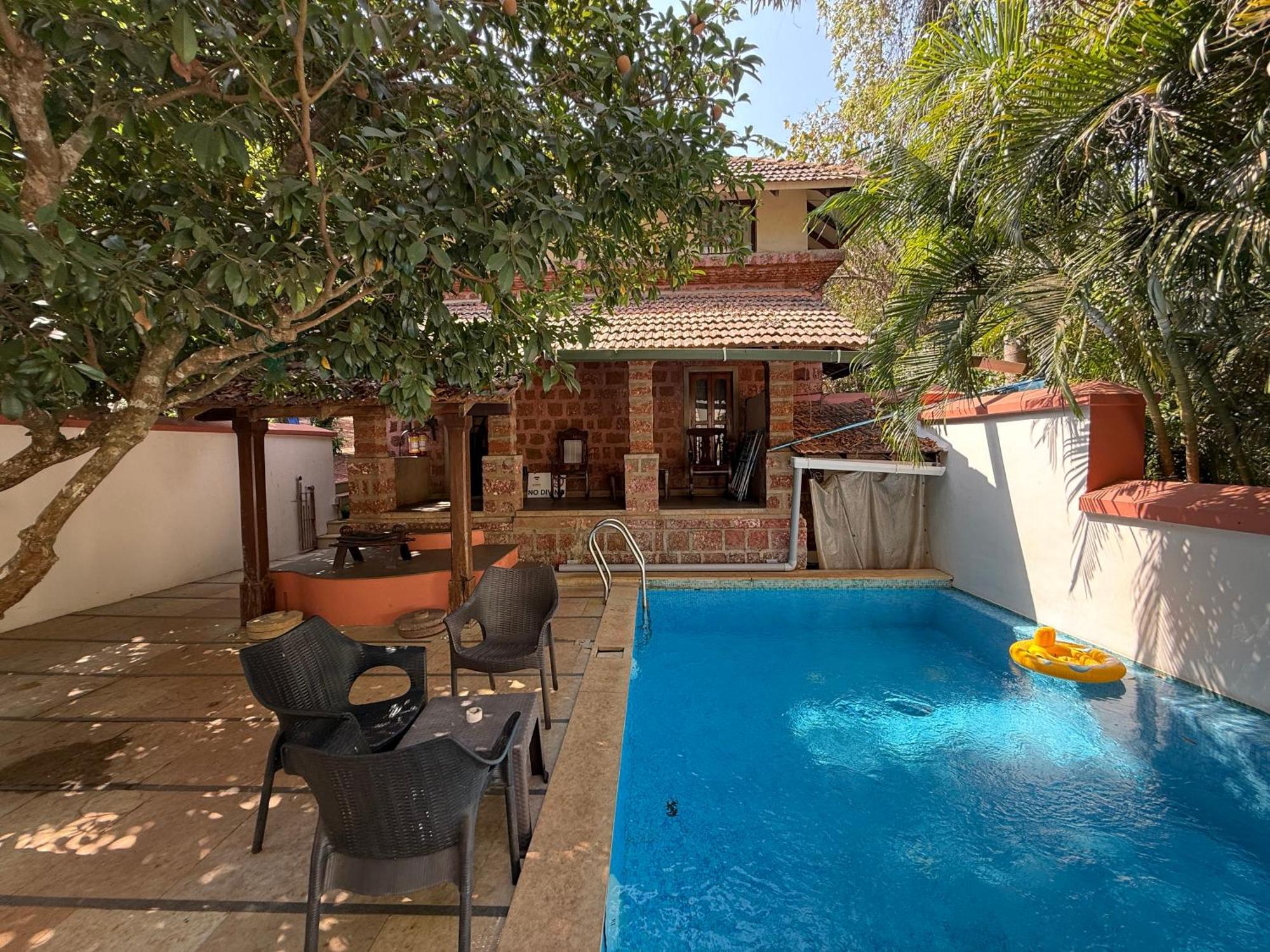 Lar Amorosa Boutique Hotel - Goa Calangute Dış mekan fotoğraf